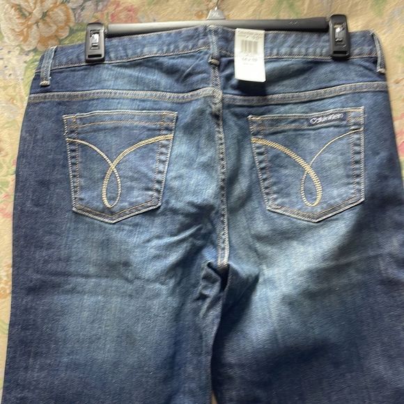 Calvin Klein ultimate boot, cut slim, fit jeans - Picture 9 of 9